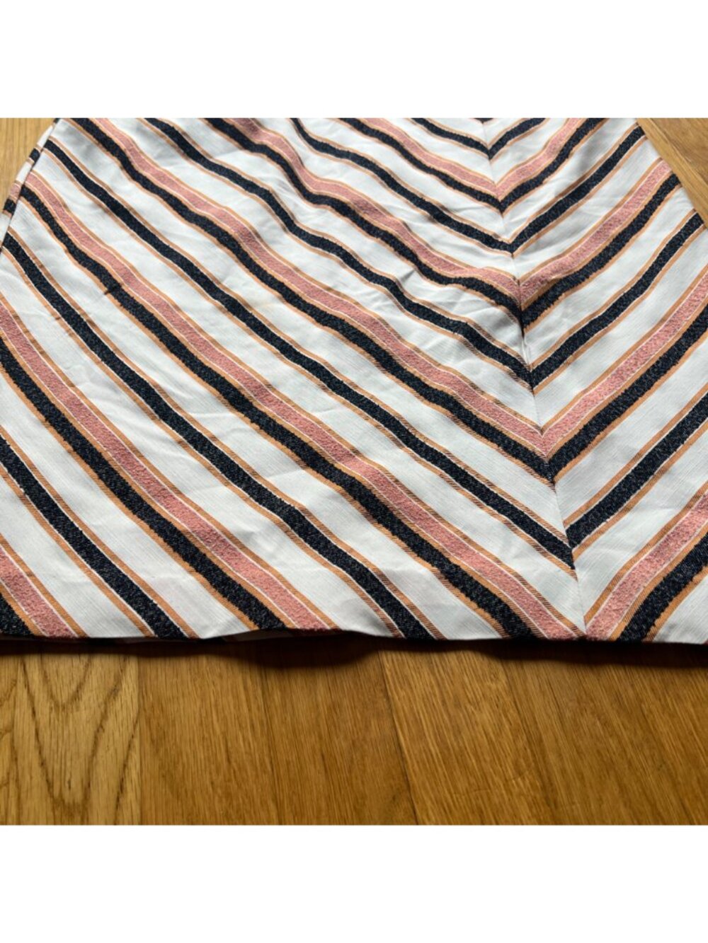 HUTCH size 14 Cream Pink Navy Chevron Knee Length Pencil Skirt - Picture 5 of 14